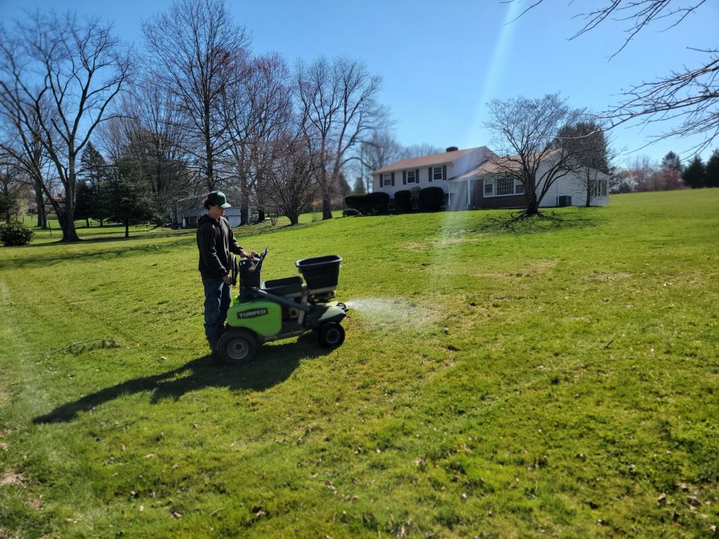 WeedX Fertilizing